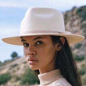 Lack of Color Ivory Zulu Size Medium